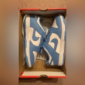 Nile dunks UNC